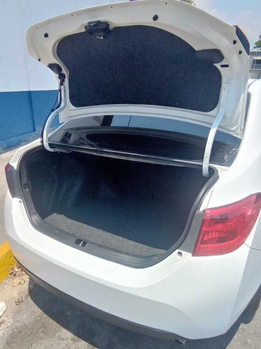 Imagen 6 de 16 de Toyota Corolla Se