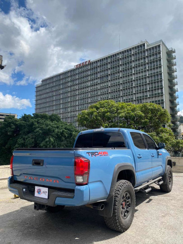 Imagen 4 de 10 de Toyota Tacoma Trd Off Road