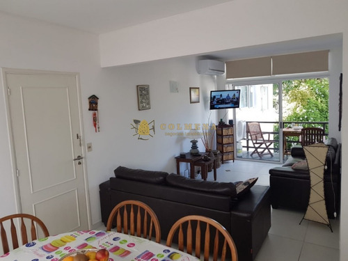Apartamento En Muy Buena Ubicacion En Playa Mansa, De 2 Dor, 2 Baños Con Balcon. Consulte!!!!!!!!-ref:1785