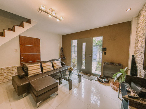 Casa Chalet En Venta En Lanús Este, Lanús, G.b.a. Zona Sur