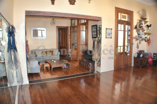 Departamento Tipo Ph De 5 Ambientes C/ Dependencia