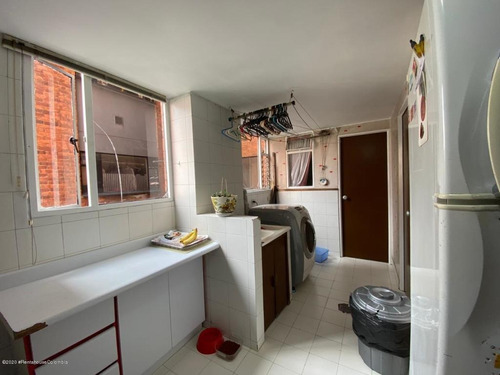 Apartamento En Los Andes(bogota) Rah Co: 21-1107