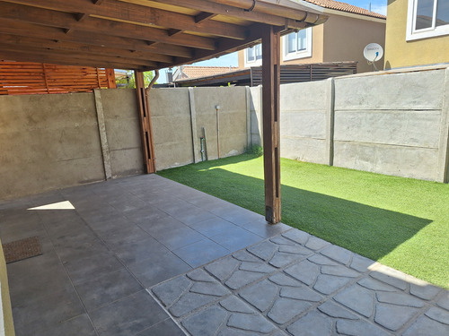 Arriendo Excelente Casa, Barrio Los Ciruelos De Buin