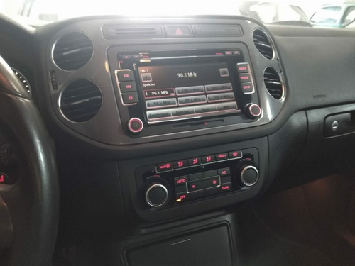 Imagem 7 de 14 de Volkswagen Tiguan 2012 2.0 Fsi 5p