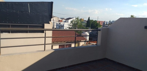 Imagen 8 de 9 de Triplex En Venta En Lomas Del Mirador
