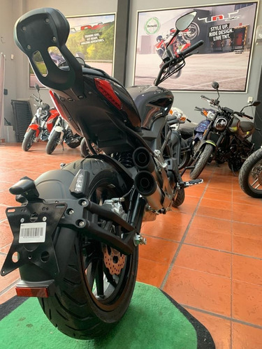 Benelli 502c - Ahora 18 - Milano Motos