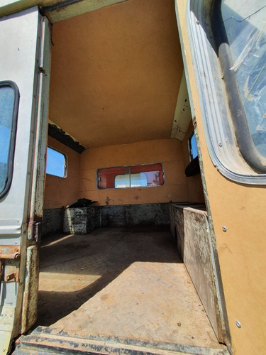 Imagen 10 de 10 de Unimog 406