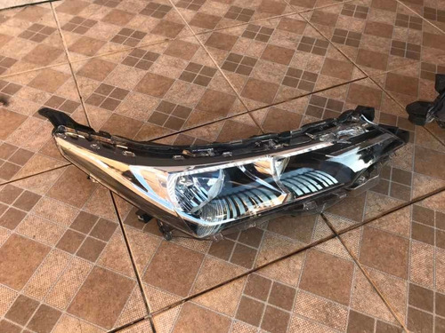 Imagem 1 de 9 de Farol Corrola 2019 Lado D/e Par .