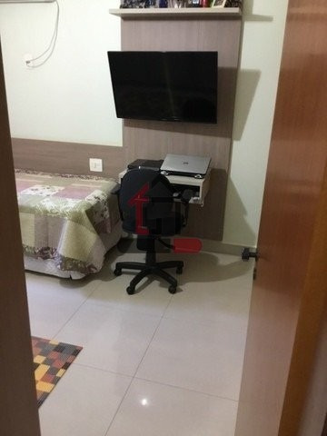 Imagem 8 de 11 de Apartamento No Edifício Gisele Cristina - Apartamento A Venda No Bairro Jardim Paulistano - Ribeirão Preto, Sp - Jc-21