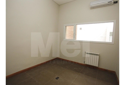 Imagen 10 de 14 de Excelente Casa, En 3 Plantas, Reciclada A Nuevo