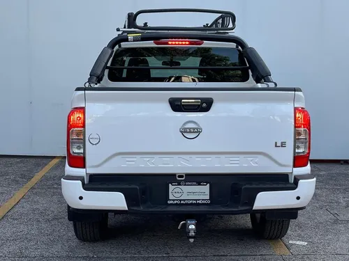 Nissan Frontier 2.5 Le At