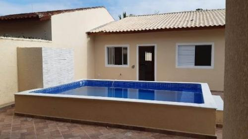 Imagem 1 de 11 de Casa À Venda Com Piscina A 400 M Do Mar Em Itanhaém. 8187