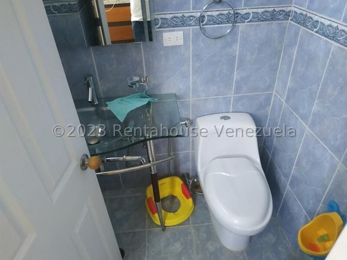 Venta Penhouse Urb Frutas Condominiums Guatire. Ar Mls # 25-17402
