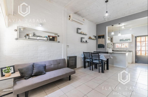 Venta Casa Tres Ambientes Con Pileta Y Jardín En Ituzaingo
