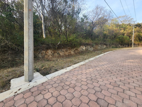 Venta Lote Gladiola 32 En Calle Privada De Nueva Zona De Fracc Rancho San Diego Ixtapan De La Sal Edomex Con Todos Los Servicios Y Vistas Panorámicas.