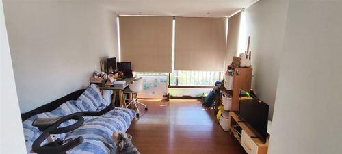 Casa En Venta De 4 Dorm. En Las Condes Apumanque J80