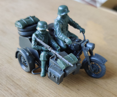 Moto Bmw R75 Sidecar-tamiya.semi Armado P/terminar Y Pintar (Usado)