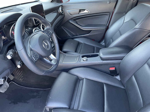 Imagen 7 de 10 de Mercedes-benz Clase Cla 2019 4p 200 Cgi Sport L4/1.6/t Aut