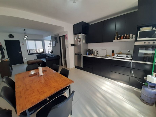 Imagen 4 de 14 de Duplex En Venta En Ituzaingo Norte
