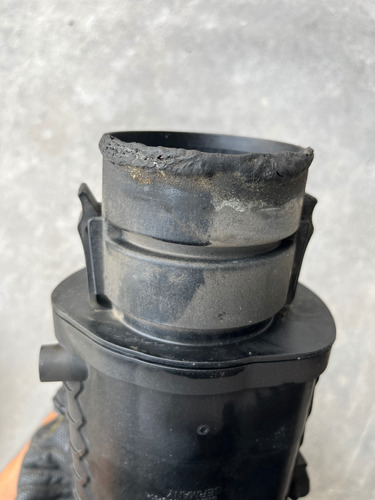 Ducto Resonador De Supercargador Volvo 2018-2024 Xc60 Xc90 (Usado)