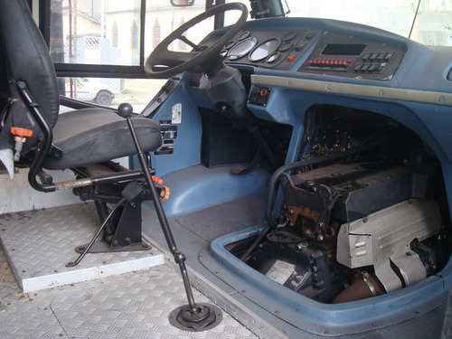 Micro-onibus Mb Acello 915c Ano 2002 Ideal Para Motor-homer