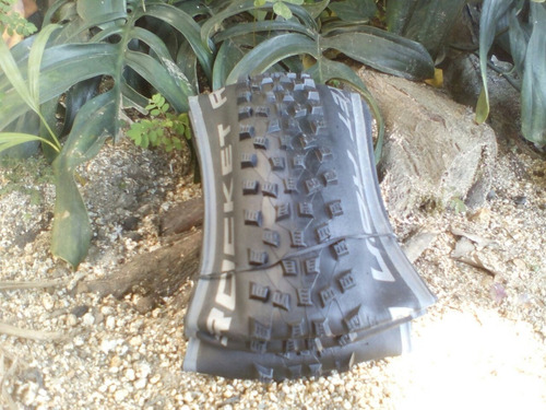 Imagen 2 de 9 de Llanta Bicicleta Schwalbe Mtb Rocket Ron 26*2.1 Performance