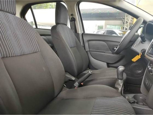 Imagem 6 de 10 de Renault Logan 1.0 Authentique 16v Flex 4p Manual