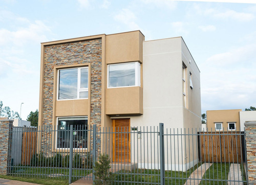Imagen 2 de 36 de Barrio Francés - Condominio Versalles