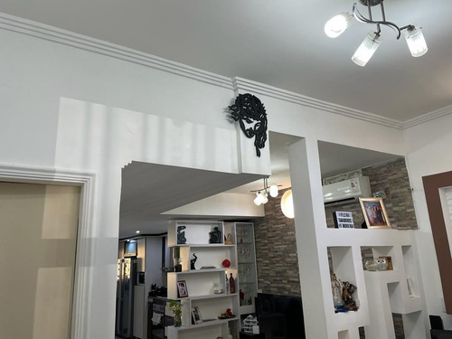 Imagen 6 de 20 de Belkliag/ Ofrece Amplia Casa En Valle De Oro San Diego Valencia (marigarci))