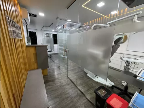 Vendo Consultorio Odontologico Laureles Carrera 70