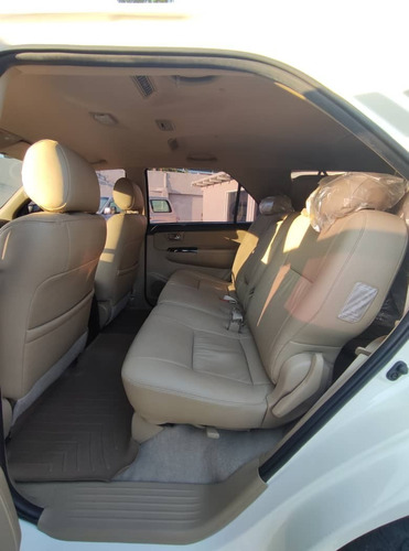 Imagen 7 de 12 de Toyota Fortuner 2018