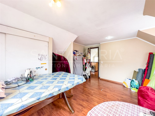 Casa En Venta De 3 Dorm. En Concepción