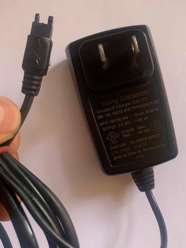 Cargador Sony Ericsson Cst-13 Primera Generación Más Antigua Negro (Usado)