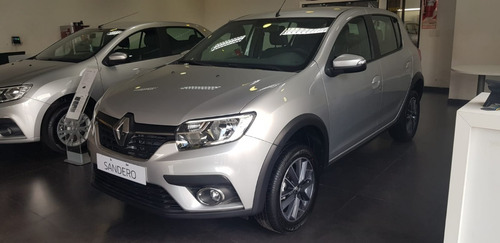 Imagen 2 de 15 de Autos Y Camionetas Renault Sandero Life Toyota Etios Cruze E