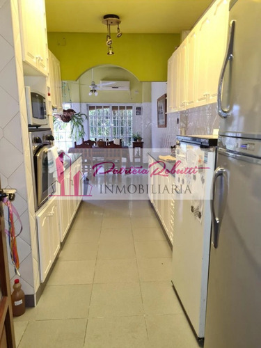 En Venta Impactante Casa 4 Ambientes Con 4 Baños, Parque Y Quincho En Villa Lugano- Muy Próxima A Chilavert! Apto Préstamo