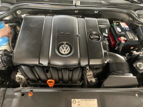 Volkswagen Jetta 2.5 Style Active Tiptronic At