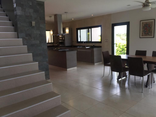 Casa En Venta En Country La Arboleda