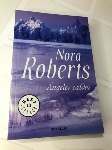 Libro Ángeles Caídos - Nora Roberts - Excelente Estado