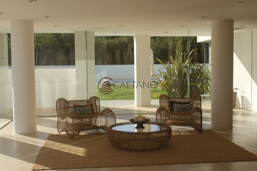 Imagen 23 de 24 de Penthouse En Venta Seis Dormitorios Y Servicio Frente Al Mar - Punta Del Este Brava