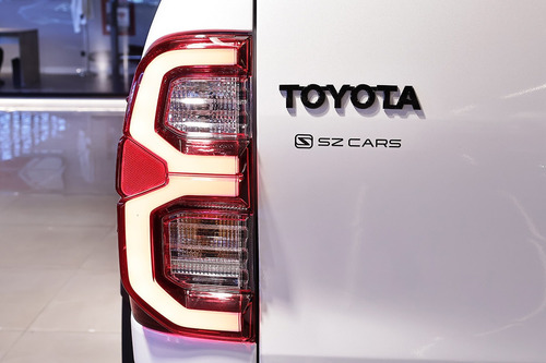 Toyota Hilux Gr-sport Iv Gr4 4x4 2.8 Tdi 6 At 224cv