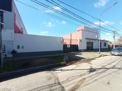 Terreno Con Oficina Comercial Con Estacionamiento En Don Torcuato