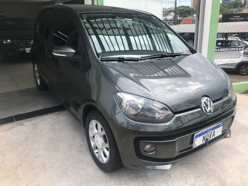 Imagem 2 de 15 de Volkswagen Up! High 1.0 Total Flex 12v 5p 2015