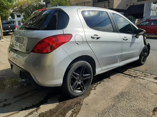 Peugeot 308 Sport 2015 -chocado-