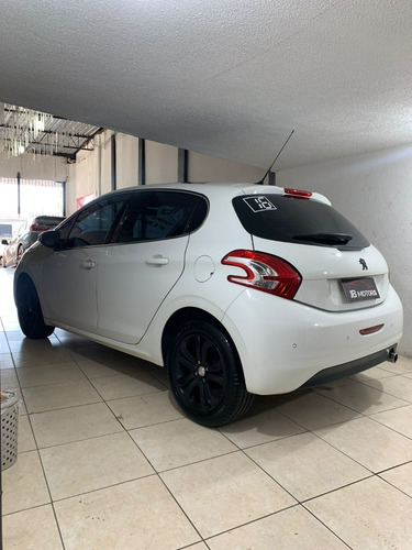 Imagem 4 de 11 de Peugeot/208 Griffe
