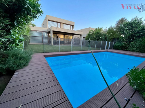 Vendo Casa Moderna De Excelente Calidad En Colina Chicureo