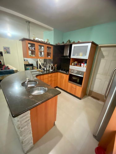 Guatire Town House Doral