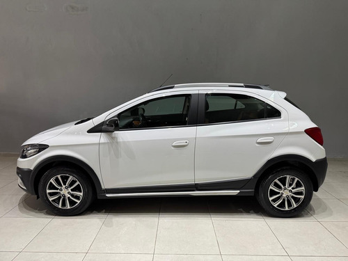 Chevrolet Onix 1.4 Activ 5p