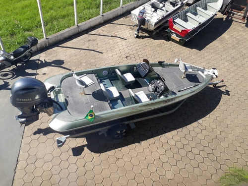 Lancha Quest Z21 Ano Casco 2008 Motor Yamaha 200hp 2015