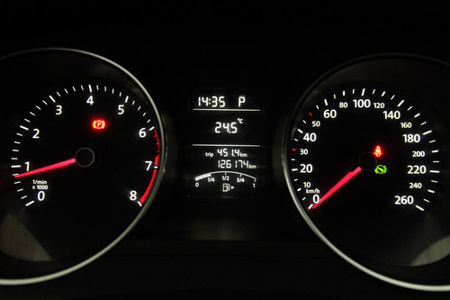 Volkswagen Jetta 2.0 L4 At