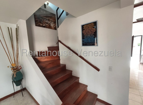 Venta Bella Y Prestigiosa Casa Duplex Amoblada Y Equipada En Urb. Villa Roca Cabudare Gabriela C